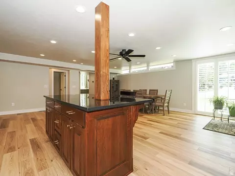 Kitchen - 2524 S Edgehill Dr, Bountiful, UT 84010 photo 4 of 5