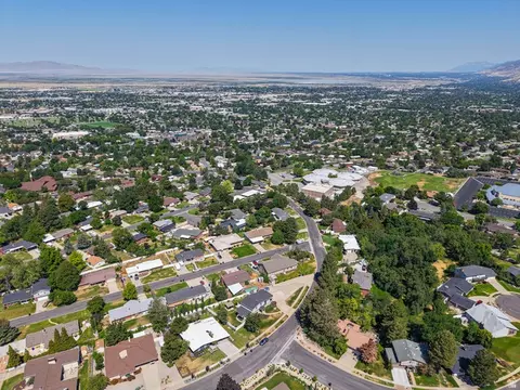 View/Area - 2524 S Edgehill Dr, Bountiful, UT 84010 photo 6 of 6