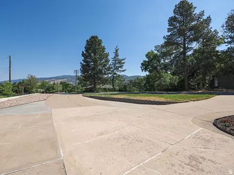 Exterior - 2524 S Edgehill Dr, Bountiful, UT 84010 photo 12 of 13