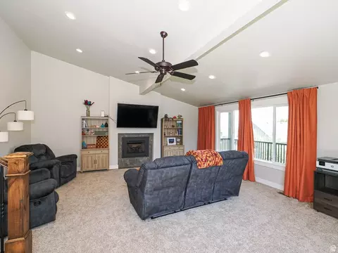 Living - 2524 S Edgehill Dr, Bountiful, UT 84010 photo 1 of 4