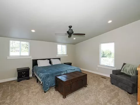 Bedroom - 2524 S Edgehill Dr, Bountiful, UT 84010 photo 1 of 5