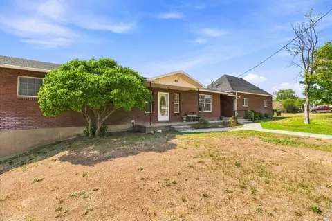 Exterior - 191 N 300 E, Moroni, UT 84646 photo 3 of 15