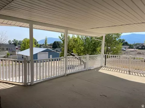 Exterior - 191 N 300 E, Moroni, UT 84646 photo 13 of 15