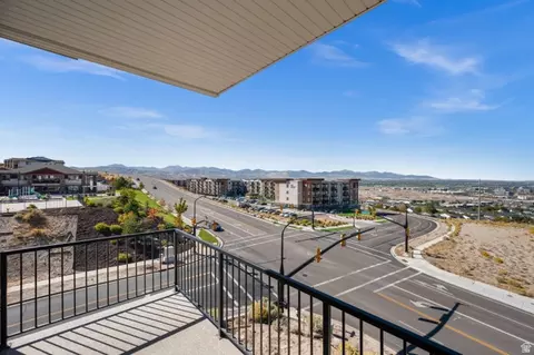 View/Area - 281 Endurance Cir, Draper, UT 84020 photo 2 of 3