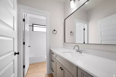 Bath - 281 Endurance Cir, Draper, UT 84020 photo 5 of 6