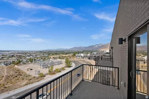 View/Area - 283 Endurance Cir, Draper, UT 84020 photo 2 of 4