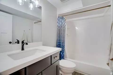 Bath - 3400 S Big Hollow Rd, Daniel, UT 84032 photo 5 of 5