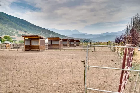 Exterior - 3400 S Big Hollow Rd, Daniel, UT 84032 photo 9 of 9