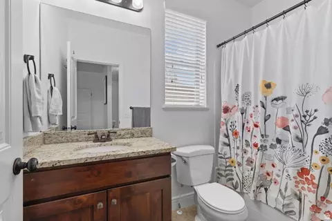 Bath - 700 S 150 E, Smithfield, UT 84335 photo 3 of 4