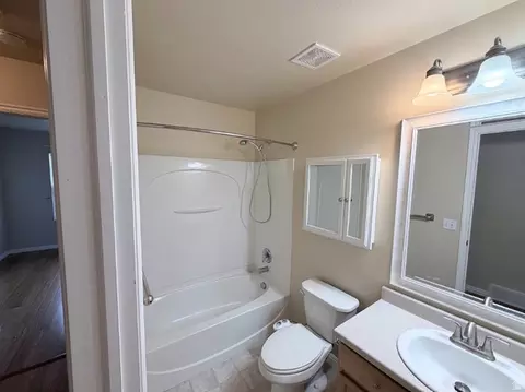 Bath - 4008 E Sioux St, Eagle Mountain, UT 84005 photo 1 of 6
