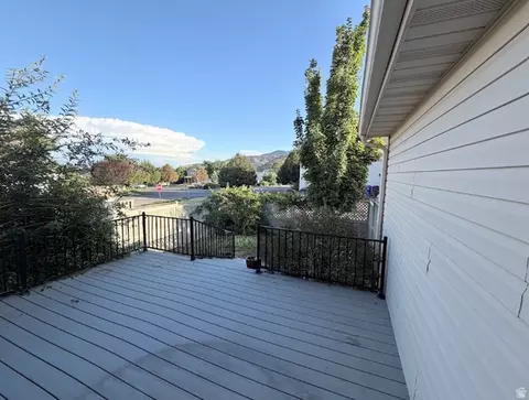 Exterior - 4008 E Sioux St, Eagle Mountain, UT 84005 photo 4 of 7