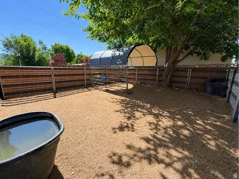Exterior - 476 N 200 E, Parowan, UT 84761 photo 7 of 10