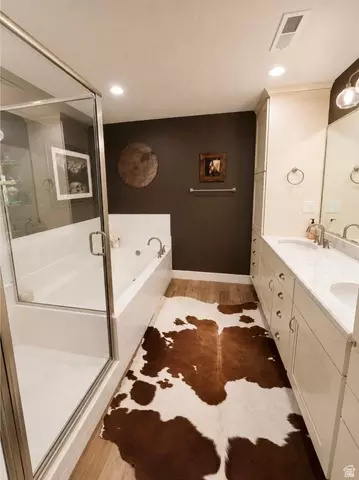 Bath - 476 N 200 E, Parowan, UT 84761 photo 2 of 5