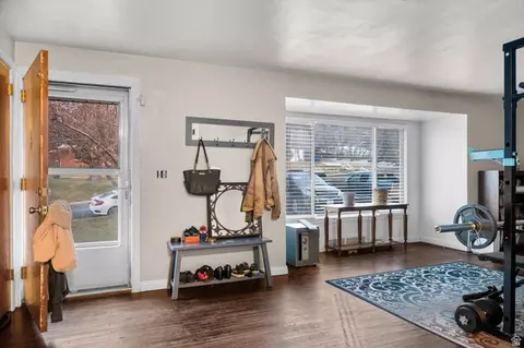 Entry Way - 2372 S 200 E, Bountiful, UT 84010 photo 3 of 4