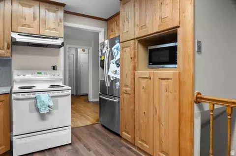Kitchen - 2372 S 200 E, Bountiful, UT 84010 photo 3 of 3