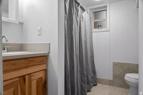 Bath - 2372 S 200 E, Bountiful, UT 84010 photo 2 of 2