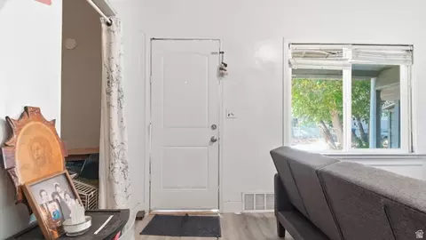 Entry Way - 671 E 2735 S, Ogden, UT 84403 photo 1 of 4