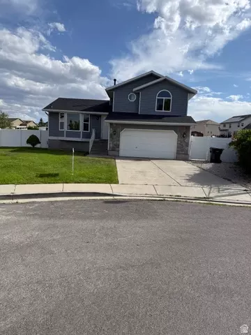5953 W Cape Cod Dr, West Valley City, UT 84128