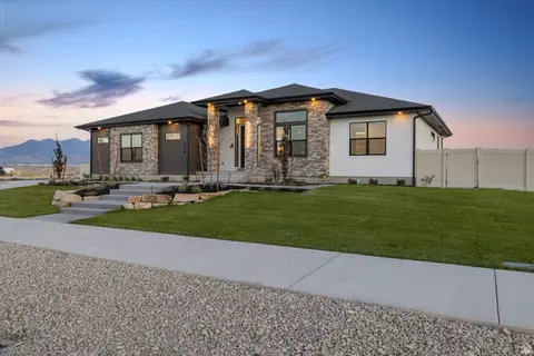 614 E Shelley Ln #215, Grantsville, UT 84029