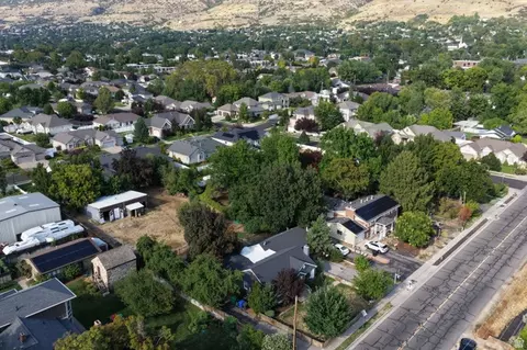 View/Area - 340 W Porter Ln, Centerville, UT 84014 photo 11 of 14