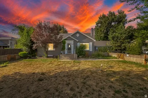 340 W Porter Ln, Centerville, UT 84014