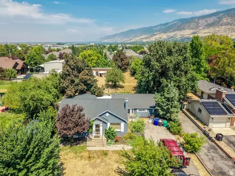 View/Area - 340 W Porter Ln, Centerville, UT 84014 photo 1 of 14
