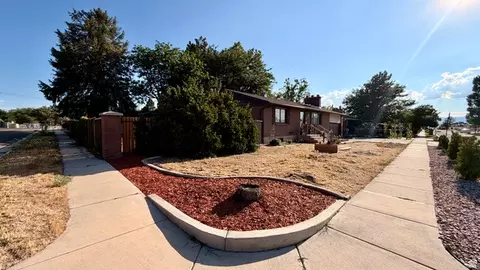 Exterior - 1236 E Violet Dr S, Sandy, UT 84094 photo 2 of 3