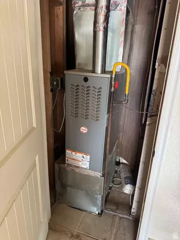 Entry Way - 3489 S Grant Ave E, Ogden, UT 84401 photo 1 of 1