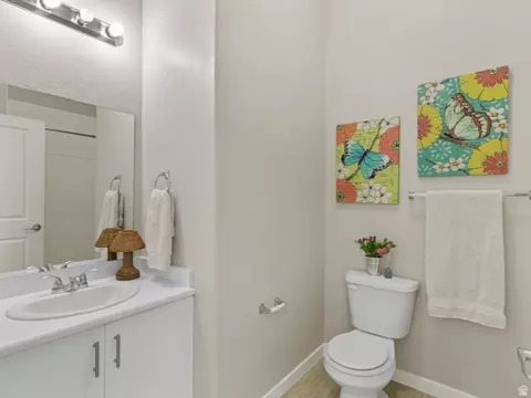 Bath - 1079 W 965 N #403, Orem, UT 84057 photo 1 of 1