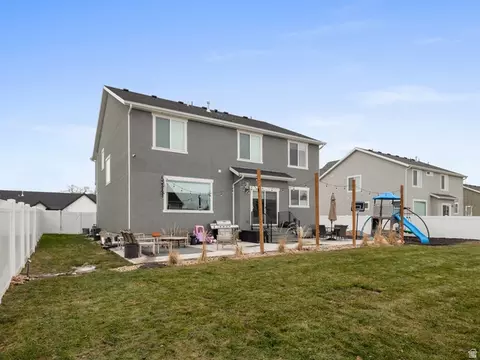 Exterior - 627 S Meade St, Mapleton, UT 84664 photo 5 of 6