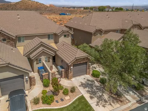 View/Area - 4257 E Razor Dr, Washington, UT 84780 photo 8 of 9