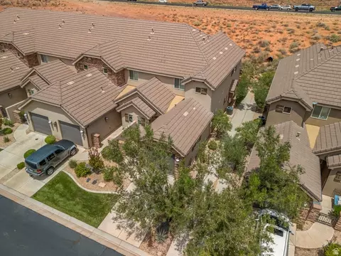 View/Area - 4257 E Razor Dr, Washington, UT 84780 photo 2 of 9