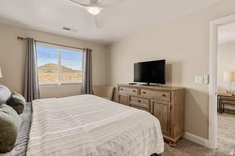 Bedroom - 4257 E Razor Dr, Washington, UT 84780 photo 7 of 10