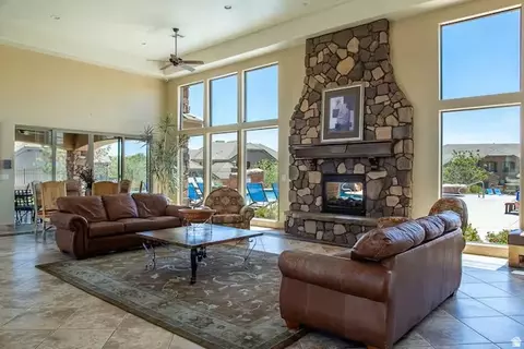 Living - 4257 E Razor Dr, Washington, UT 84780 photo 3 of 3