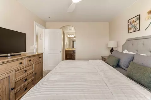 Bedroom - 4257 E Razor Dr, Washington, UT 84780 photo 6 of 10