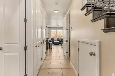 Entry Way - 4257 E Razor Dr, Washington, UT 84780 photo 3 of 6