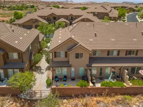 View/Area - 4257 E Razor Dr, Washington, UT 84780 photo 4 of 9
