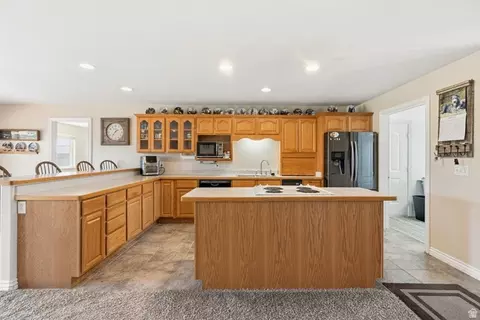 Kitchen - 3847 W 6800 St S, Benjamin, UT 84660 photo 1 of 3