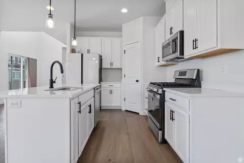Kitchen - 470 S 720 W, American Fork, UT 84003 photo 2 of 2