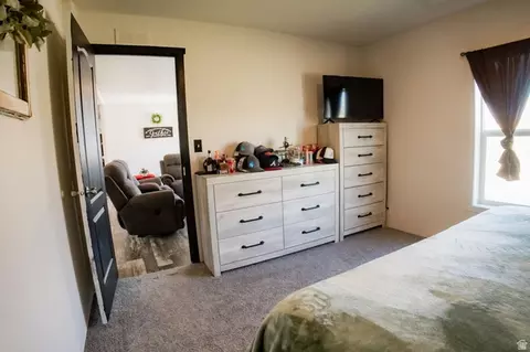 Bedroom - 8750 E Brushcreek Rd, Jensen, UT 84035 photo 13 of 17