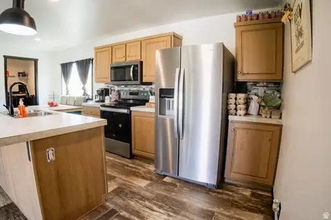Kitchen - 8750 E Brushcreek Rd, Jensen, UT 84035 photo 4 of 4