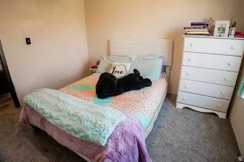 Bedroom - 8750 E Brushcreek Rd, Jensen, UT 84035 photo 9 of 17