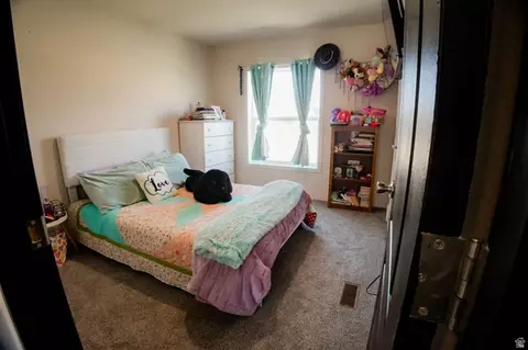 Bedroom - 8750 E Brushcreek Rd, Jensen, UT 84035 photo 6 of 17