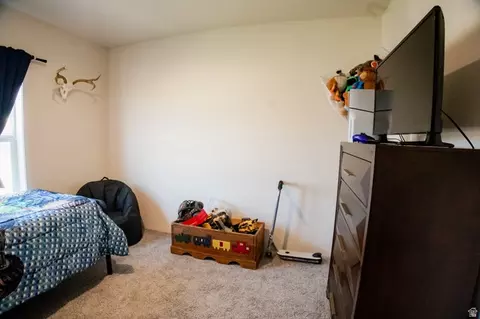 Bedroom - 8750 E Brushcreek Rd, Jensen, UT 84035 photo 3 of 17