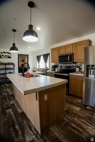 Kitchen - 8750 E Brushcreek Rd, Jensen, UT 84035 photo 1 of 4