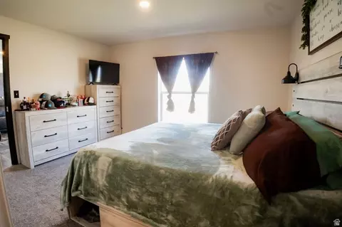 Bedroom - 8750 E Brushcreek Rd, Jensen, UT 84035 photo 17 of 17