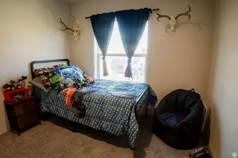 Bedroom - 8750 E Brushcreek Rd, Jensen, UT 84035 photo 4 of 17