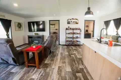 Living - 8750 E Brushcreek Rd, Jensen, UT 84035 photo 4 of 6