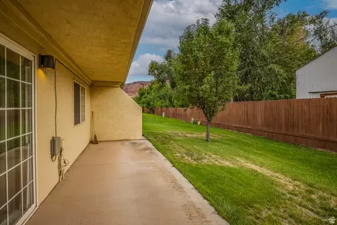Exterior - 477 N Hale Ave, Moab, UT 84532 photo 3 of 6
