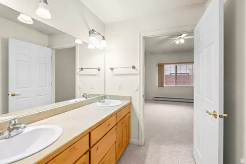 Bath - 477 N Hale Ave, Moab, UT 84532 photo 3 of 4